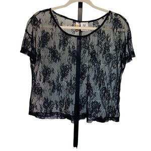 Pink Mimi Chica Size M Lace Top Black short sleeve